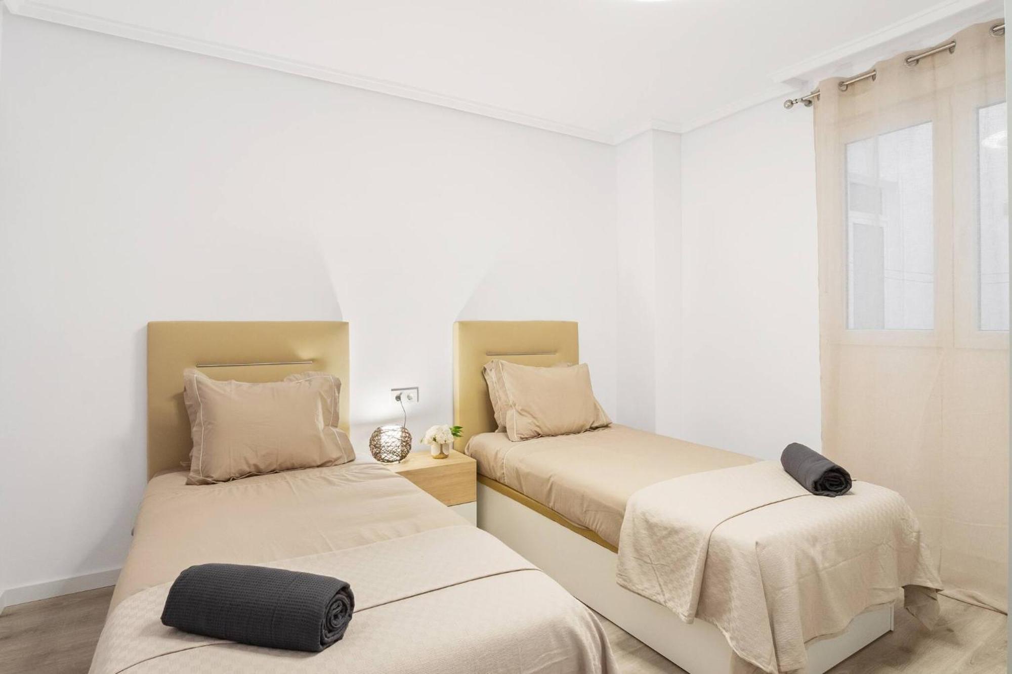Ferienwohnung Noche By The Sea Torrevieja Exterior foto